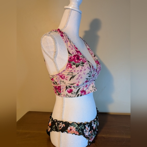 Mossimo Green Pink Floral Ruffle Bikini Top & Bottom - Picture 10 of 16